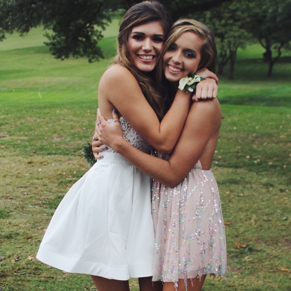 Meet your Posher, Peyton - Picture 6 of 8